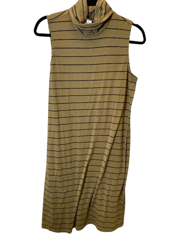 Dress Casual Midi By Old Navy In Green, Size: M