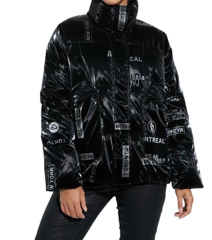 Iridescent Puffer Jacket In Black